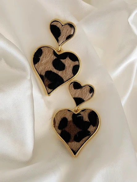 Leopar Kalp Sallantılı Model Küpe