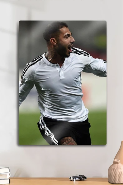Metal Baskı, Ricardo Quaresma B.JK Bessiktas - Parlak Dekoratif Sporcu Duvar Tablosu