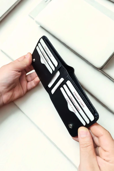 Kişiye Özel İsim Yazılı Siyah Vegan Deri Cüzdan – 8 Kartlık – Çift Para Gözlü – Çıtçıt Kapamalı – Unisex – Hediye Kutulu - Resim 3