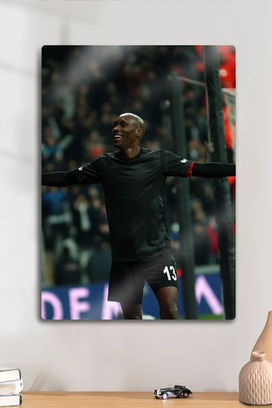 Metal Baskı, Atiba Hutchinson B.JK Bessiktas - Parlak Dekoratif Sporcu Duvar Tablosu
