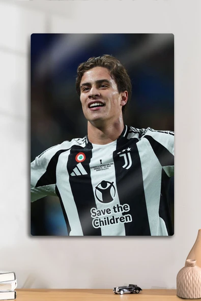 Metal Baskı, Kenan Yıldız Juventus, Juve - Parlak Dekoratif Sporcu Duvar Tablosu