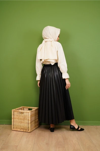 Kadın Deri Görünümlü Piliseli Etek Siyah - Resim 2