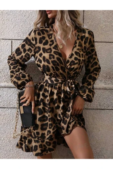 Kadın kruvaze yaka kuşaklı leopar kısa ürün görseli