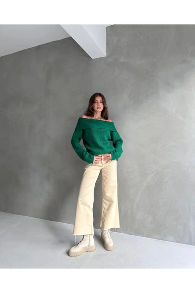 Madonna Yaka Triko Kazak ürün görseli