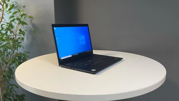 Lenovo Thınkpad T14S Gen1 Notebook İ7 10510U 16Gb Lpddr4 256Gb M2 Ssd 14"Fhd Ips Bx Laptop 2.El - 3