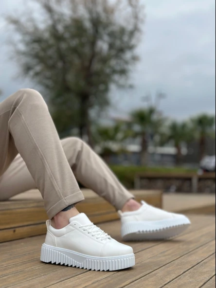 ET8104 Yüksek Taban Rugan Beyaz Bağcıklı Erkek Ayakkabı ürün görseli