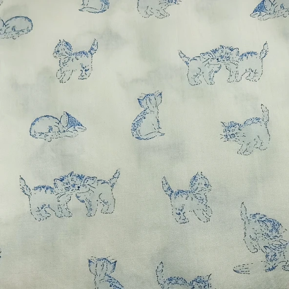 Kedi Desenli Pamuklu Kumaş - Krem Beyaz Açık Mavi Kedi 50x70cm
