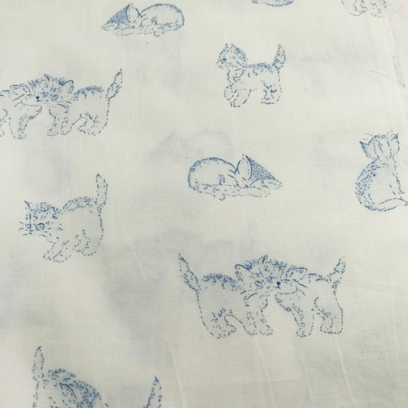 Kedi Desenli Pamuklu Kumaş - Beyaz Açık Mavi Kedi 50x70cm
