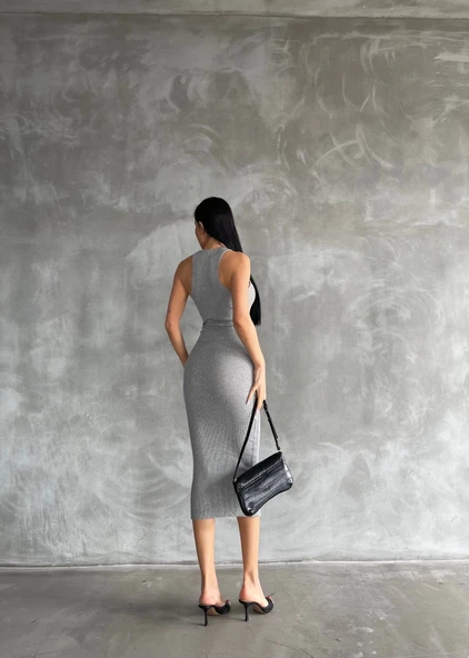 Halter elbise - 3