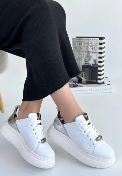 Gasta Beyaz Cilt Gümüş Detaylı Bağcıklı Spor Ayakkabı - 2