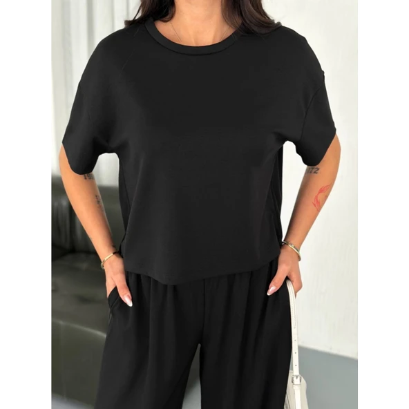 Lucky Life Lucky Life Kadın Yumuşak Dokulu Kumaş Bisiklet Yaka T-shirt Bol Paça Pantalon Ikili Takım -Siyah