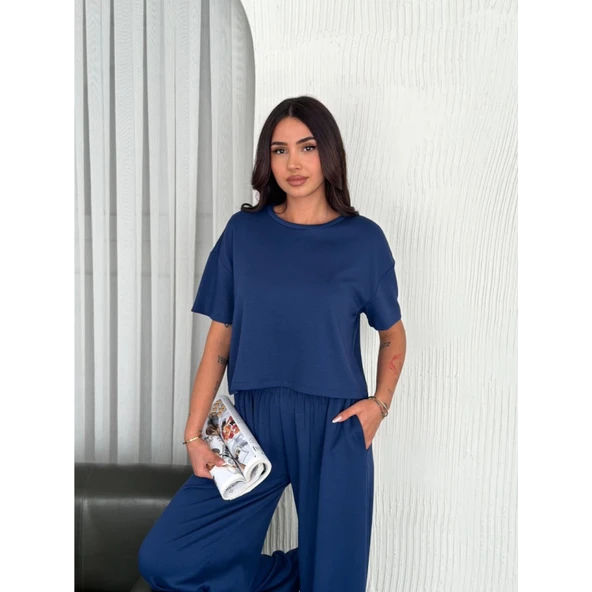 Lucky Life Lucky Life Kadın Yumuşak Dokulu Kumaş Bisiklet Yaka T-shirt Bol Paça Pantalon Ikili Takım -Saks Mavi - 2