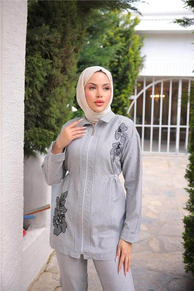Fermuarlı Çizgi ve Çiçek Desenli İkili Tesettür Kap Spor Takımı - (38-46) - 71269 - Siyah - 7
