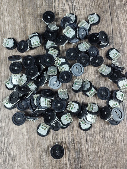 Kulaklık Ses Ayar Düğmesi - 16mm Çap, 2mm Kalınlık, 5-Pin