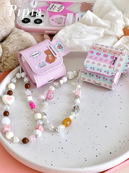 Apple AirPods Pro 2. Nesil için Liçi Desenli Deri Kulaklık Kılıfı - Seni Seviyorum Ayı + Asma Zinciri - Resim 5