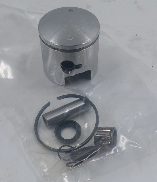 MOTORLU DAL BUDAMA PİSTON SEGMAN OLEOMAC GSTH240 ORJİNAL ürün görseli