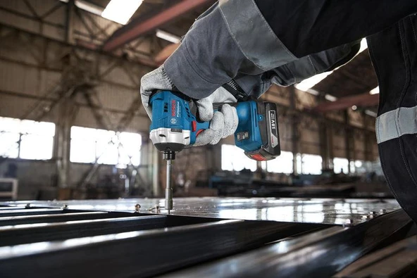 Bosch GDR 18V-215 Akülü Darbeli  Somun Sıkma Solo - 4