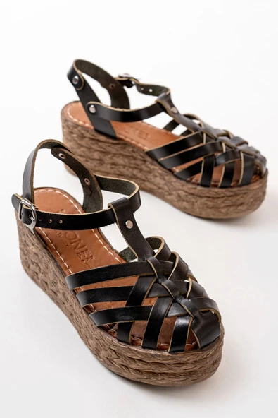 Siyah Ortopedik Hakiki Deri Dolgu Kadın Sandalet