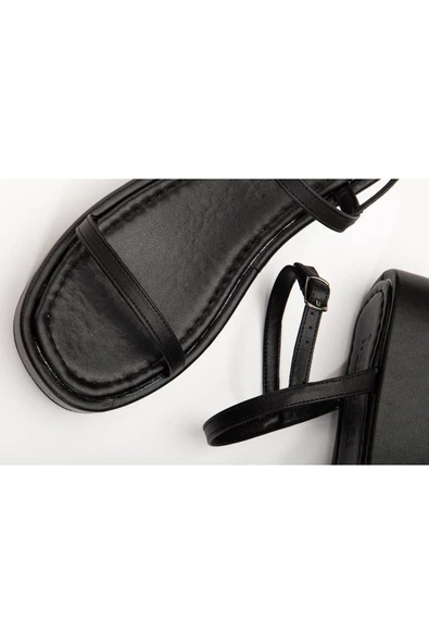 Siyah Dolgu Topuk Kadın Sandalet - 3