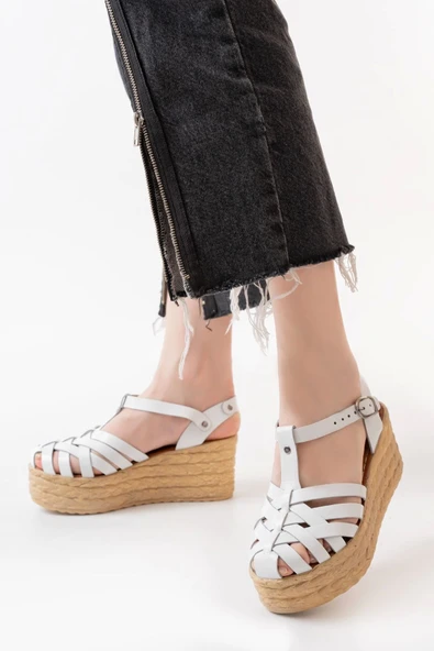 Beyaz Ortopedik Hakiki Deri Dolgu Kadın Sandalet - 5