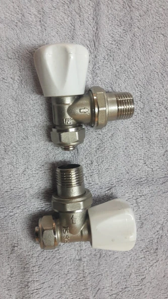 EURASİA 600x1400 (18) BORULU BEYAZ HAVLUPAN + 2 ADET RADYATÖR VANASI - Resim 2