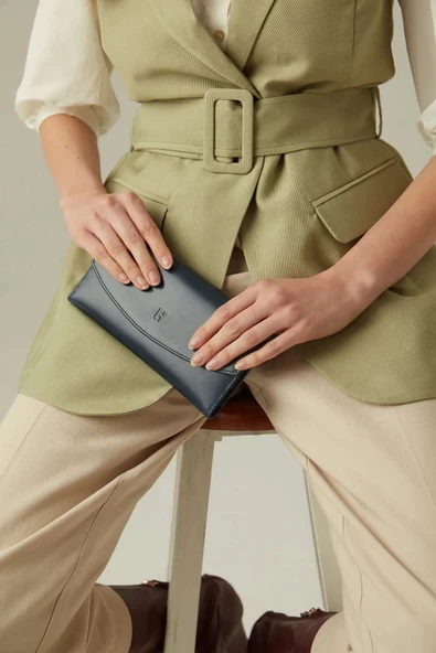 Ashley Kadın Lacivert Deri Fermuarlı Rfid Korumalı Cüzdan