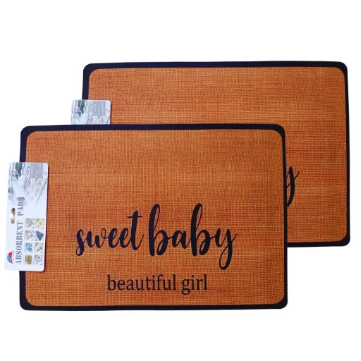 2'li Kahverengi “Sweet Baby” Desenli Banyo Paspası – 38 × 58 cm, Hızlı Kuruyan Kaymaz