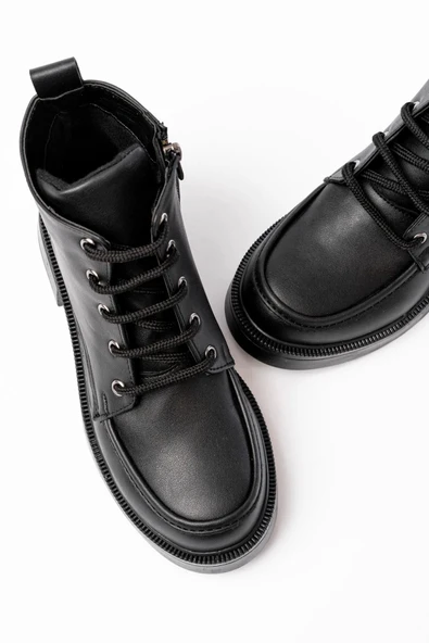 Siyah Bağcıklı Fermuarlı Günlük Kadın Bot - 4