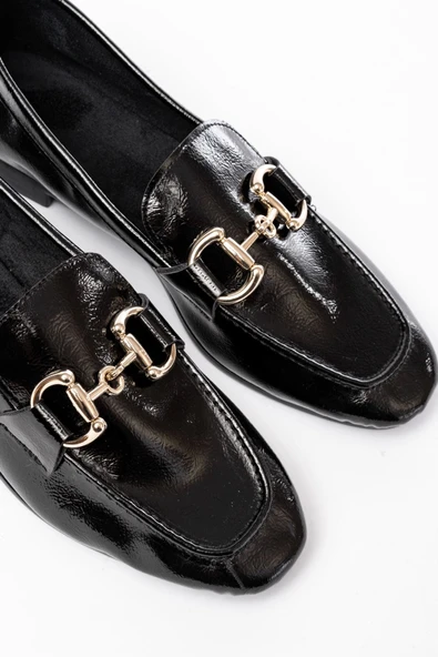 Siyah Rugan Toka Aksesuarlı Günlük Kadın Babet - 5