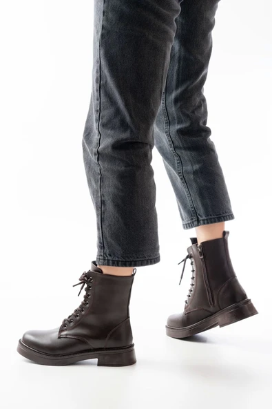 Kahve Düz Topuklu Bağcıklı Fermuarlı Günlük Kadın Bot - 2