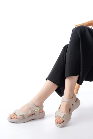 DM-363  Bej Baret Cırtlı Dikişli Günlük Kadın Sandalet