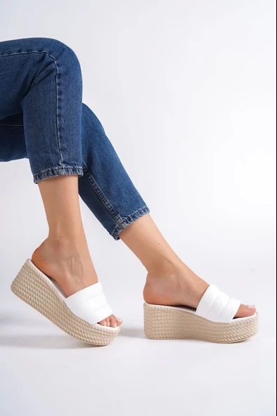Reına Dolgu Topuklu Ortopedik Taban Hasır Görünümlü Kadın Terlik Kt - Beyaz - 4