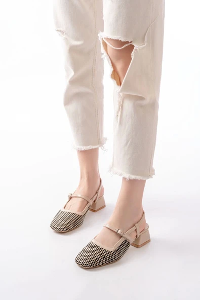 720 Bej Desenli Arkası Açık Günlük Kadın Sandalet - 2