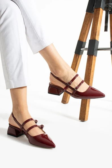 Albishoes Kadın Kare Topuklu 5 Cm Rugan Arkası Açık Sivri Burun Ayakkabı Alçak Topuk Kadın Ayakkabı