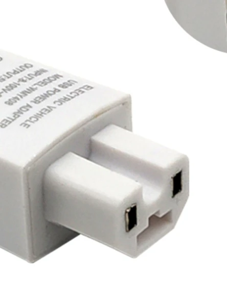 Elektrikli Araç USB Şarj Aleti 2A Çift USB Beyaz + Üçlü Data Kablosu - Resim 2