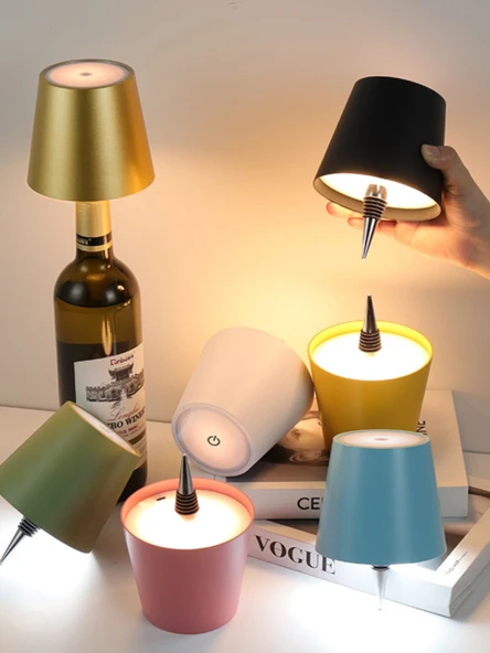 Şarap Şişesi Tasarımlı LED Masa Lambası - Beyaz RGB Demir - USB Şarjlı - Dokunmatik Dimleme - TYPE C - 3