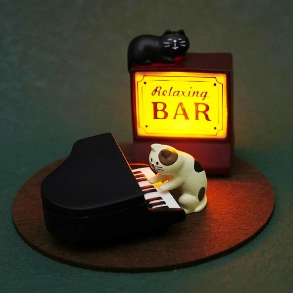 LED Japon Kedi Kahve Dükkanı Gece Lambası - Piyano Çalan Kedi Bar
