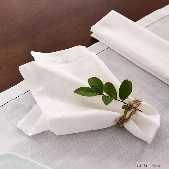 Polyester Keten Karışımı Masa Peçetesi - Süt Beyazı 45x45 cm