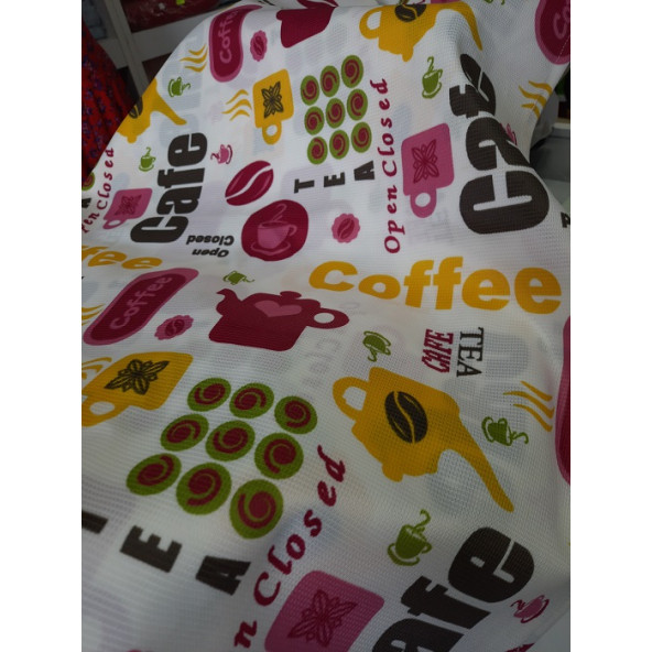 DERTSİZ MASA ÖRTÜSÜ - EBADI: 160 X 220 cm - KUMAŞI: % 100 POLYESTER - 1