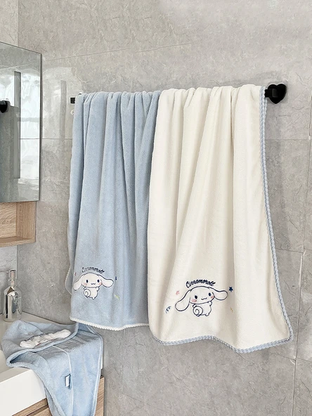 Yugui Köpek Desenli Beyaz Bornoz ve Saç Havlusu Seti - Resim 2