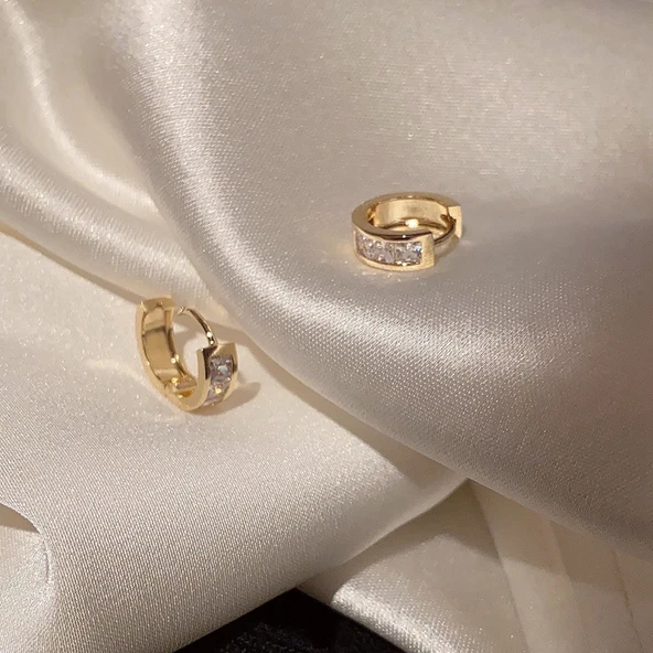 18K Altın Kaplama Küçük Boy Halkalı Küpe - Altın (1.1cm)