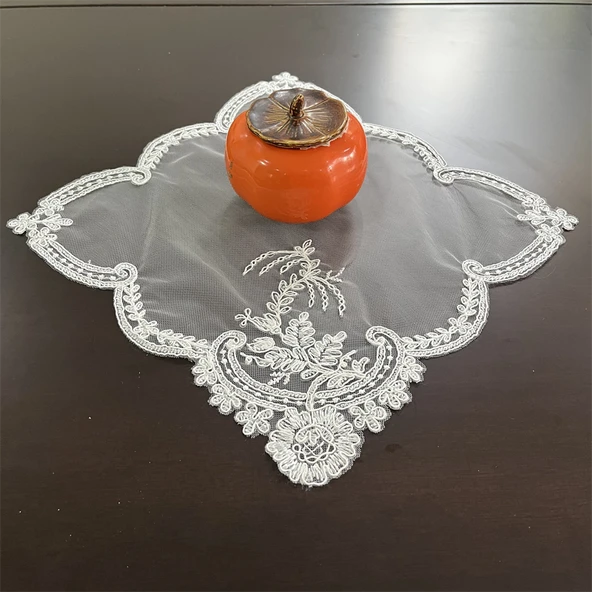 Dantel Masa Örtüsü - Beyaz 13 - 25x25cm