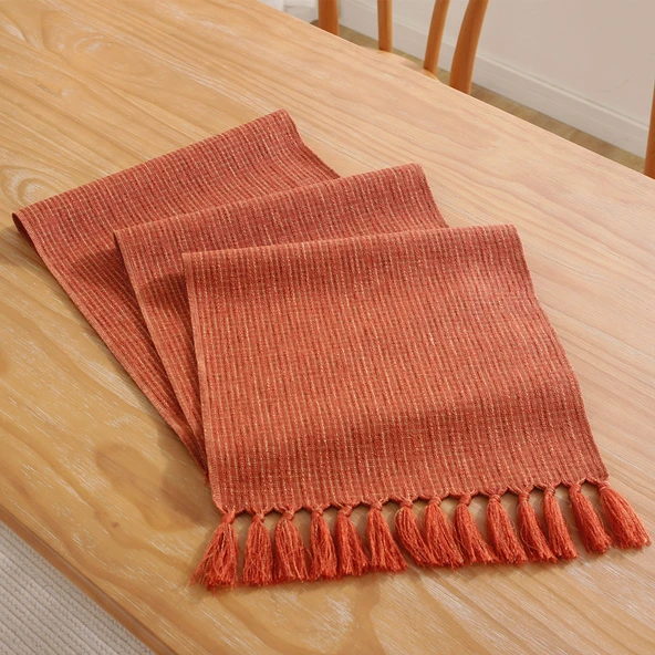 Lüks Pamuklu Keten Dokulu El Yapımı Püsküllü Masa Örtüsü - Yanık Turuncu 33x143cm