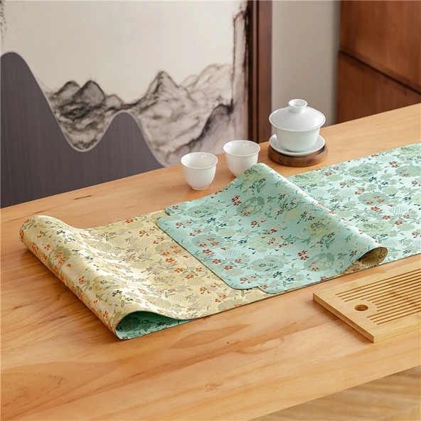 Begonya Altın İplikli Su Geçirmez Çay Matı - 30x230cm