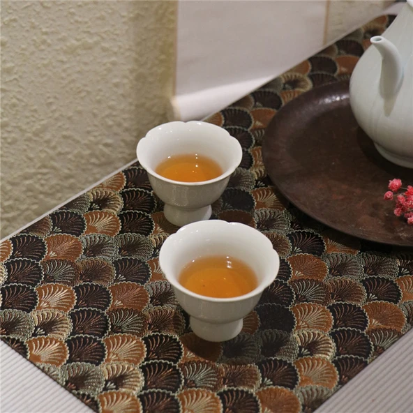 Su Geçirmez Zen Klasik Kumaş Çay Matı - Kahve Küçük 23x50cm