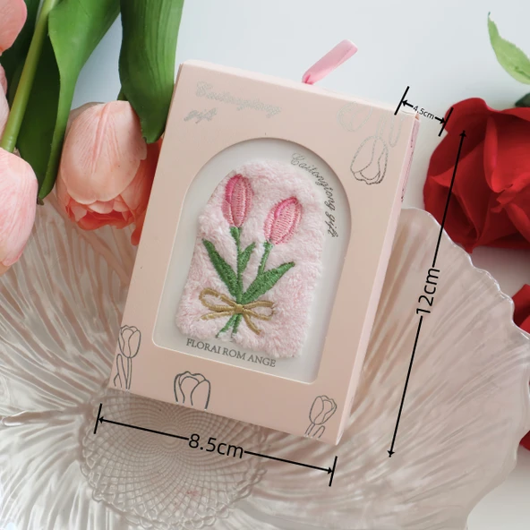 INS Tarzı Düğün Hediyesi Havlu Seti - İşlemeli Buket 35x35cm Pembe Kare + Kızılcık Pudra Kutusu