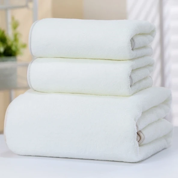 Mercan Polar Banyo Havlu Seti - Pirinç Benekli Beyaz (Banyo Havlusu + 2 Havlu)