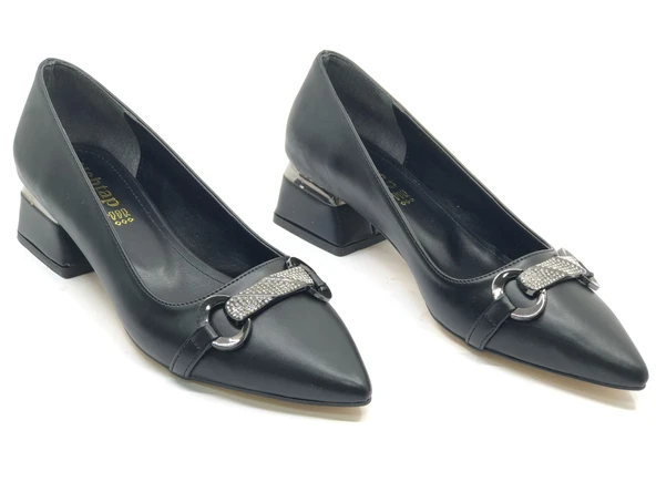 Mehtap Taş Toka Detaylı Kısa Topuklu Kadın Babet Ayakkabı ürün görseli