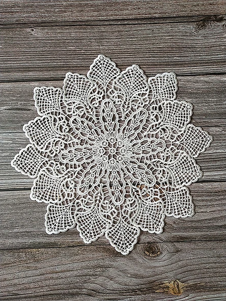 Beyaz Nakışlı Dantel Amerikan Servisi - 25cm Çap