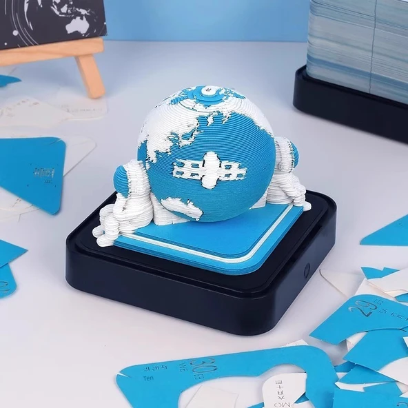 Dünyayı Keşfet Mavi Takvim 2025 - 3D İngilizce Takvim [İngilizce Versiyon] Tozluk Hediyeli